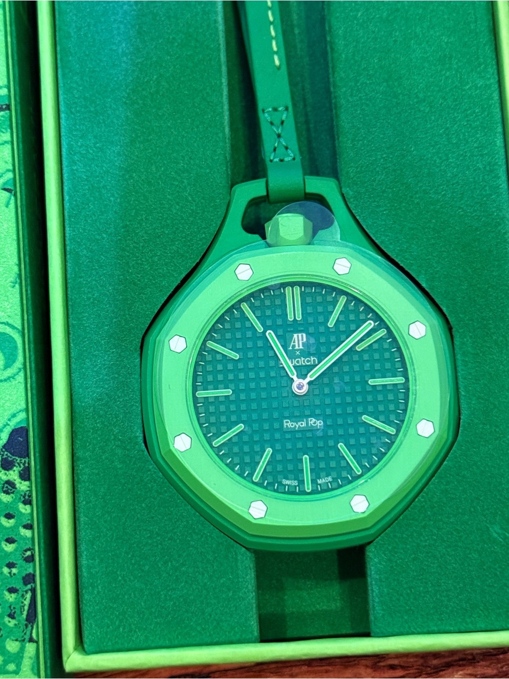 Swatch x AP Royal Pop Swatch 40mm Green Eight AP Swatch /new in box